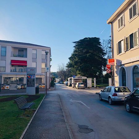 New City Center Design Apartment Poreč Extérieur photo